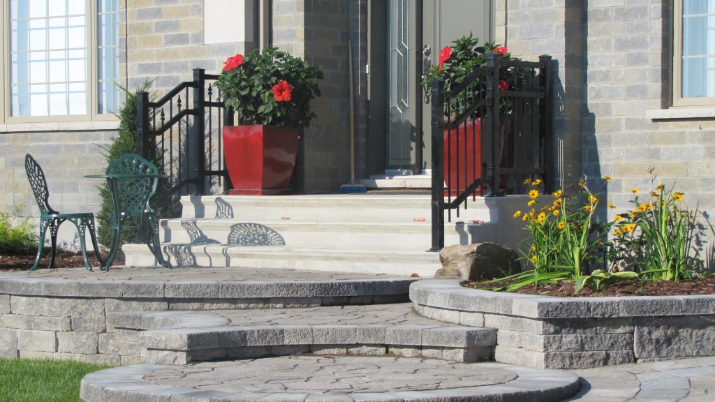 Ornamental railing at Châteauguay